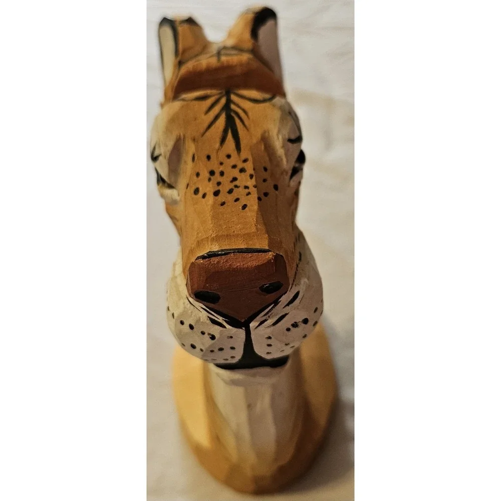 Peepers Hand Carved Wooden Tiger‎ Eyeglasses Holder Stand Folk Art Statue